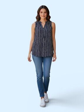 NWT StitchFix Women's Sleeveless V-Neck Top Blouse Dark Navy Size M